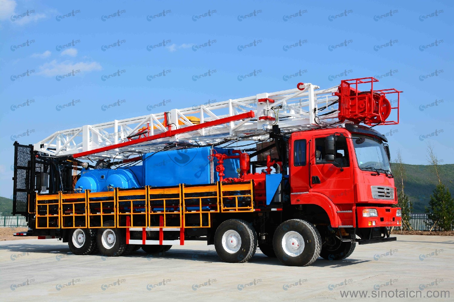 What is no guy-line workover rig