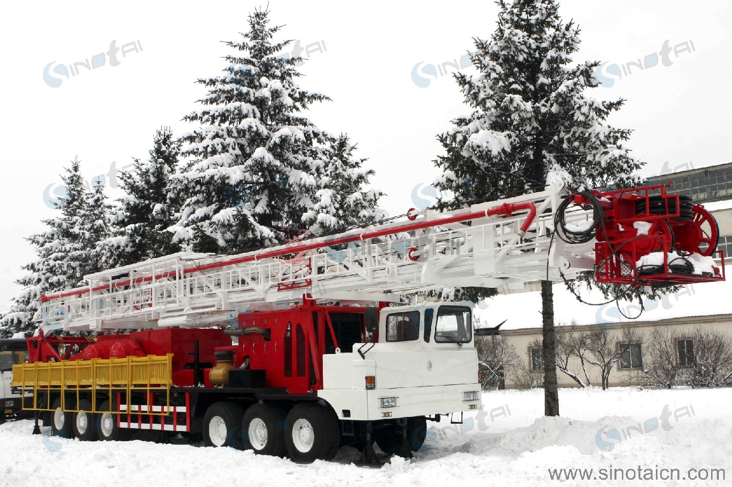 What is no guy-line workover rig